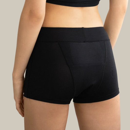 Woman wearing Genial sleep boxers