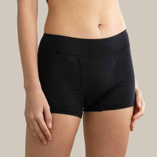 Woman wearing Genial sleep boxers